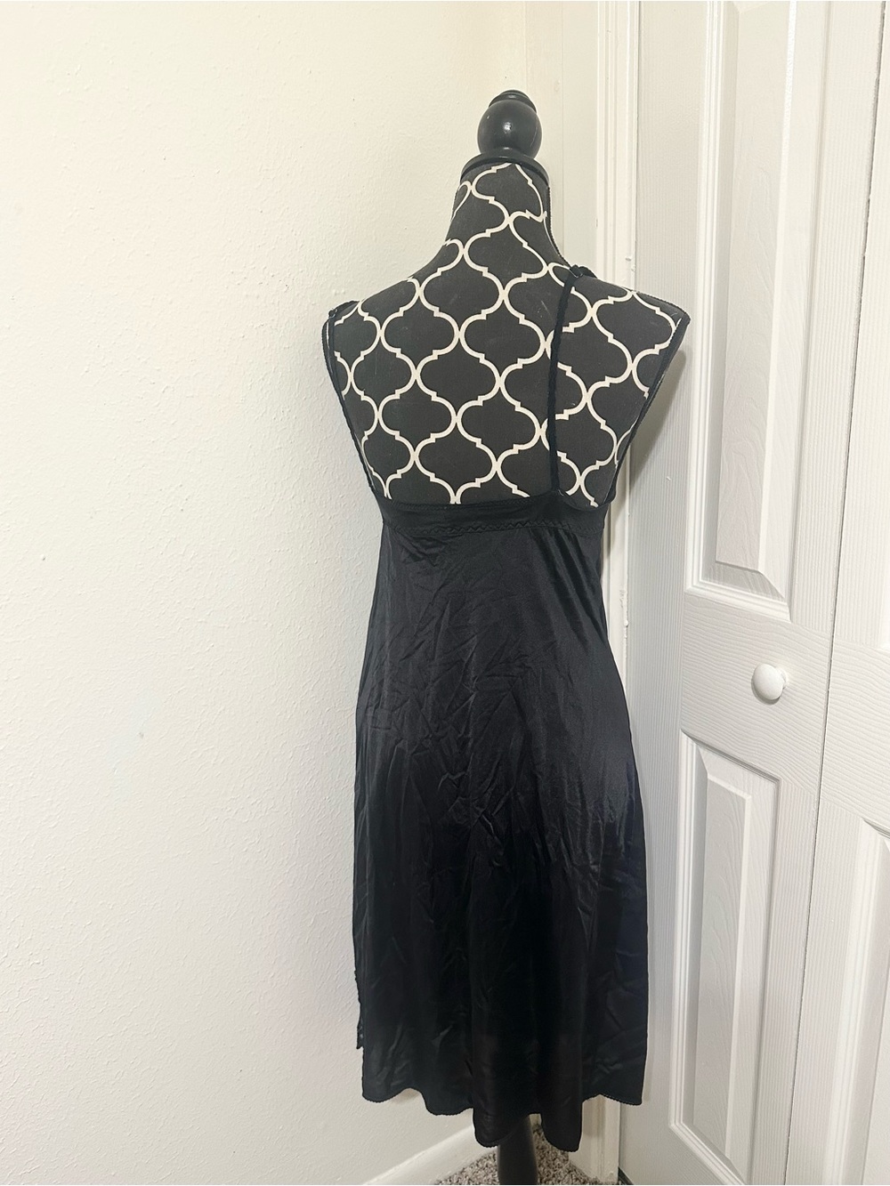 Vintage Maidenform Sweet Nothings Full Slip Size 34 Black Lace Satin USA Union - Picture 3 of 9